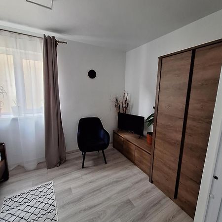 Miha'S Apartament Sulina Ngoại thất bức ảnh